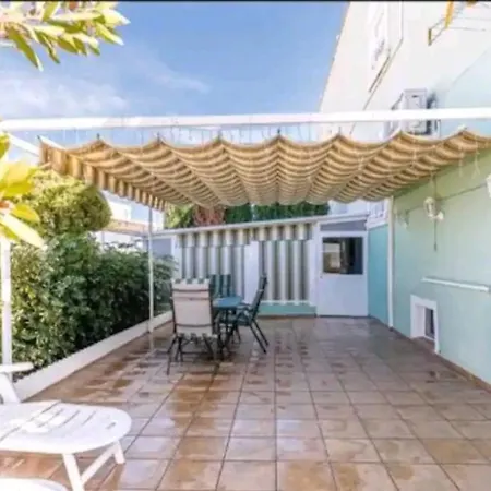 Adaptado, Terraza Muy Grande Y Soleada. *