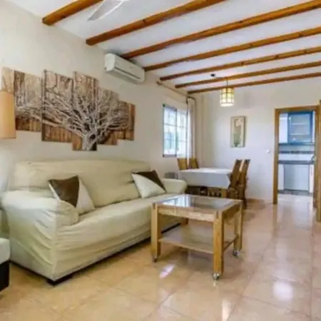 Adaptado, Terraza Muy Grande Y Soleada. Holiday home Gran Alacant