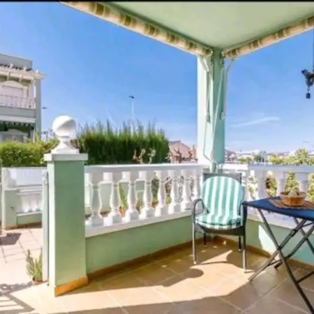 Holiday home Adaptado, Terraza Muy Grande Y Soleada. *